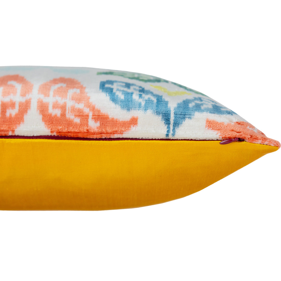 Abstract Cushion III