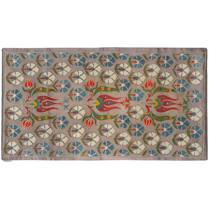 Alternative horizontal view of Mekhann's grey tulip runner, showing an alternative way to place the runner.