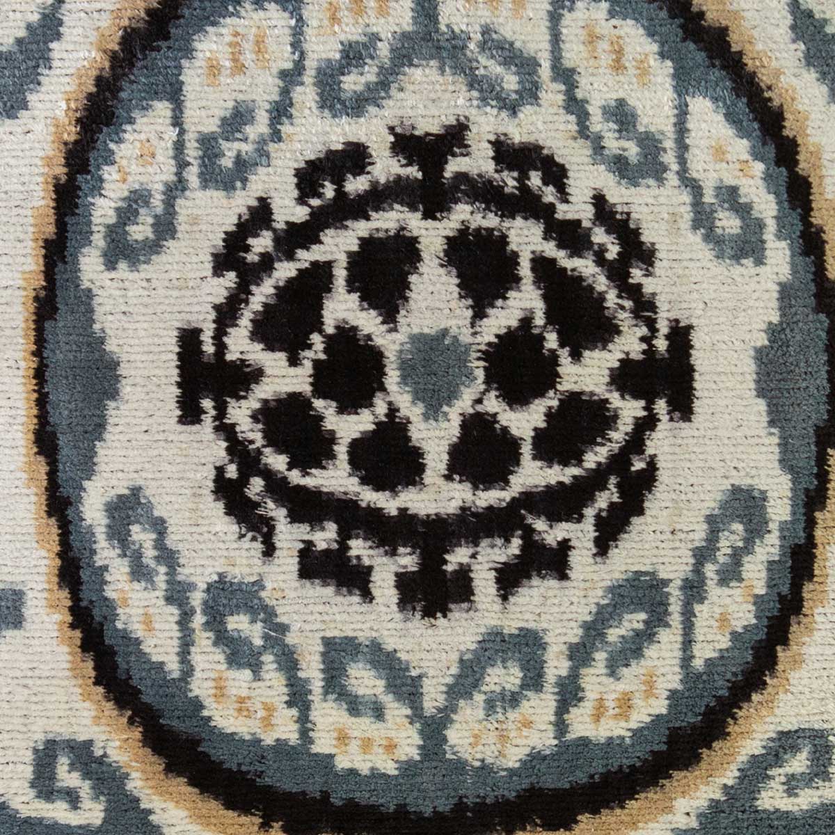 Baroque Cushion
