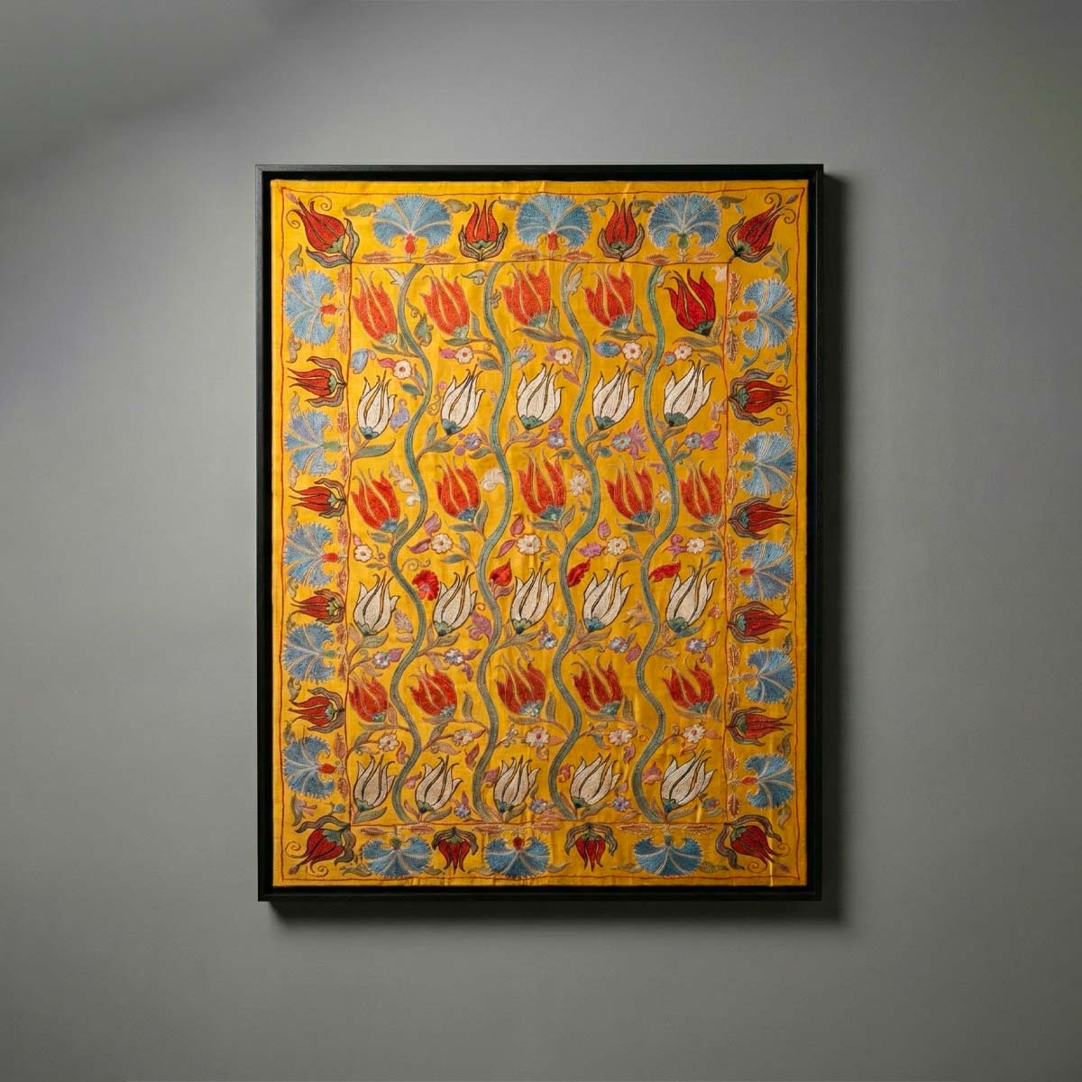Saffron Tulip Vines