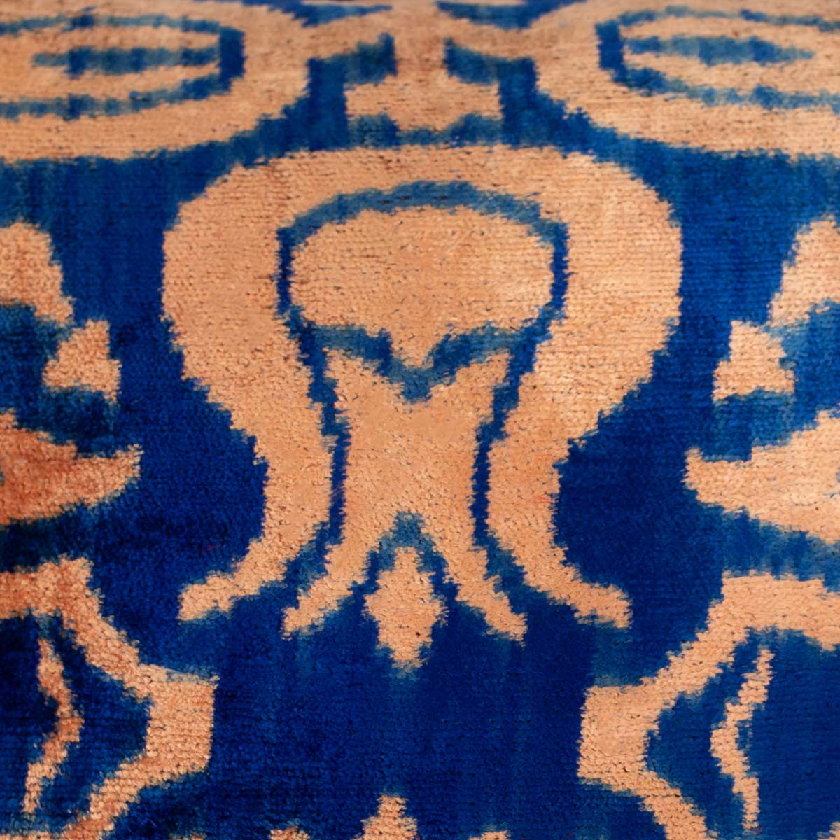 Tulipa Cushion